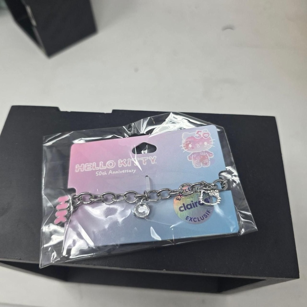 hello kitty charm bracelet